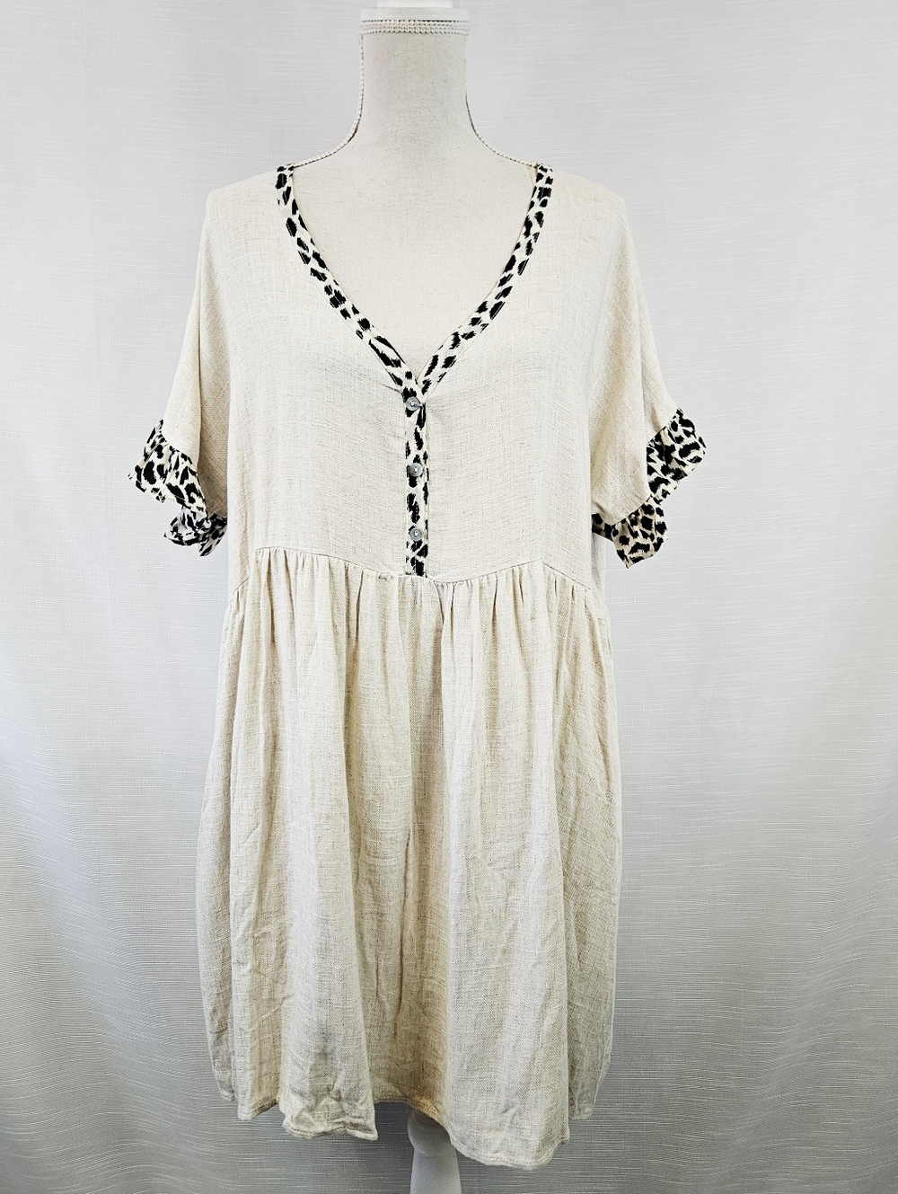 NWT Umgee Plus Linen Blend Slub Dress with Leopard Ruffle size 1X